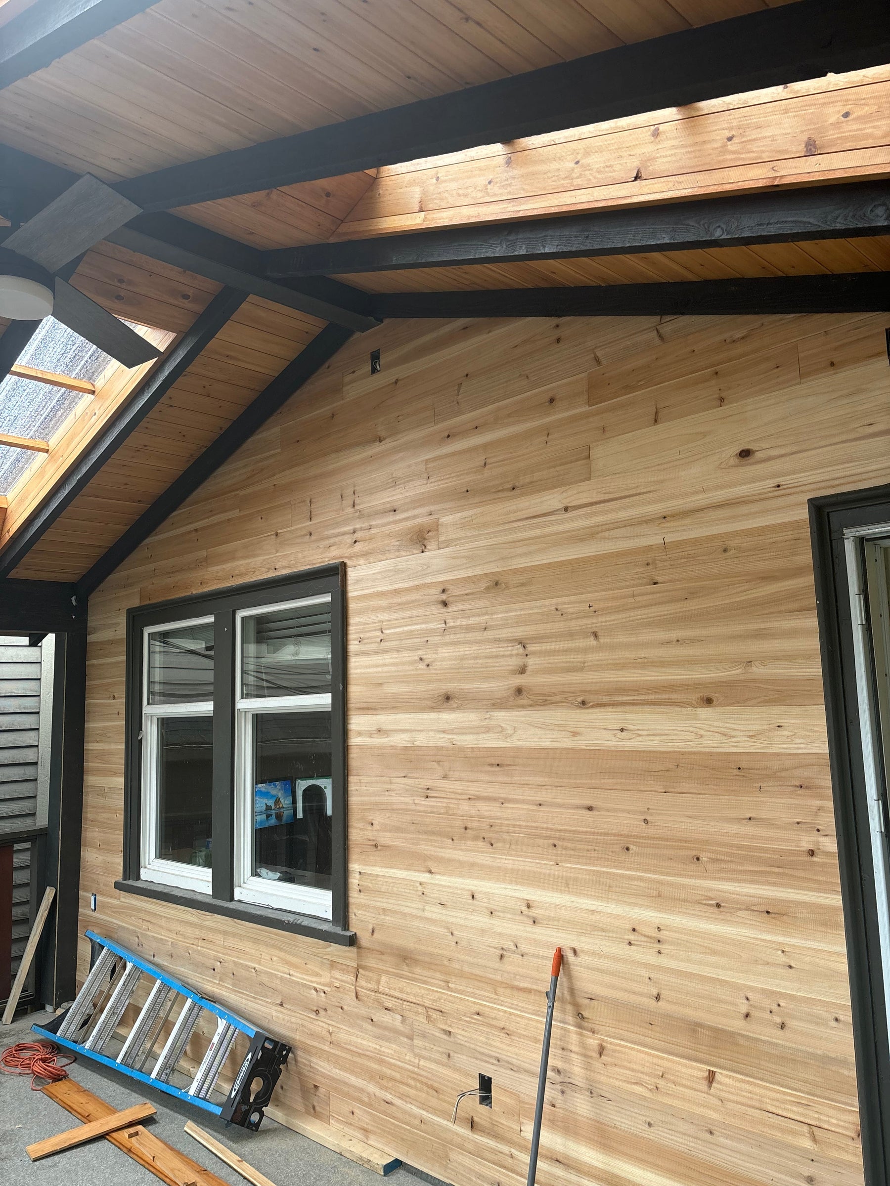 Cedar Grades Explained: Clear vs. #2 vs. Select Tight Knot
